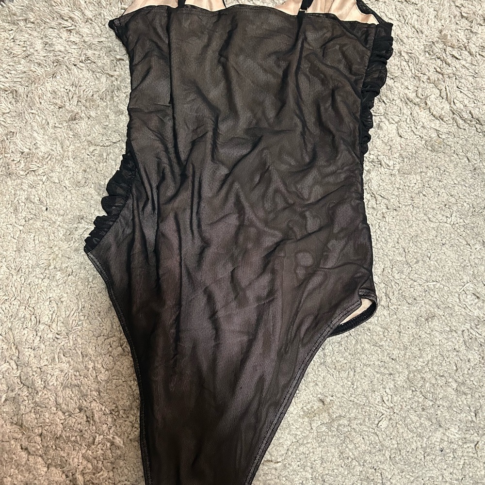 Black Mesh Ruched Bodysuit - Picture 4 of 4